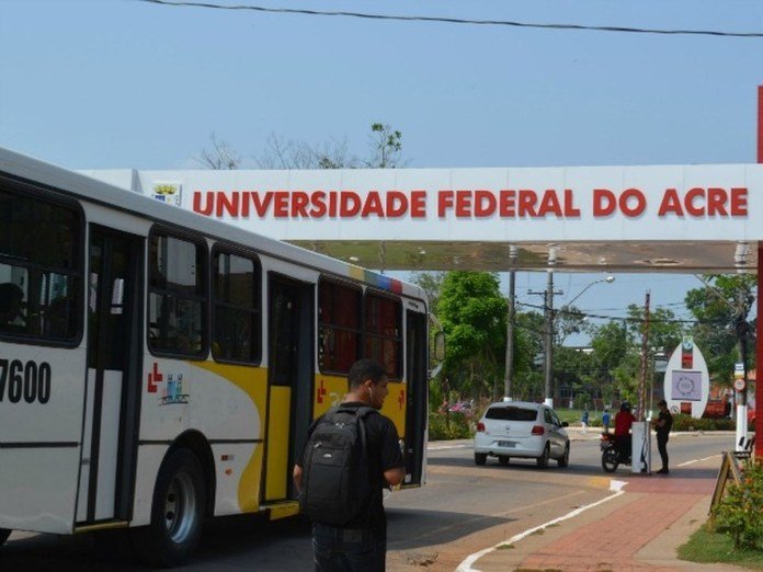 Alunos de Direito do campus Floresta fazem trabalho sobre 'empates' —  Universidade Federal do Acre