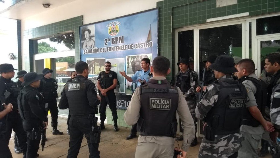 Polícia Militar começou uma operação pelo Conjunto Habitacional Cidade do Povo, em Rio Branco — Foto: Tálita Sabrina/Rede Amazônica Acre