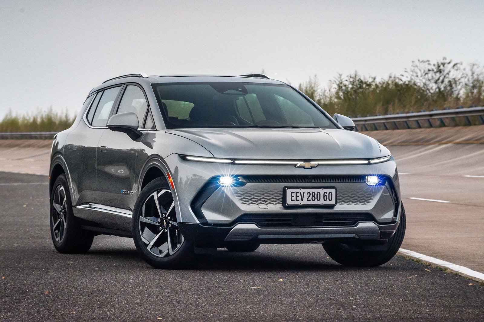 Chevrolet Equinox elétrico chega ao Brasil; conheça - 13/10/2024 ...