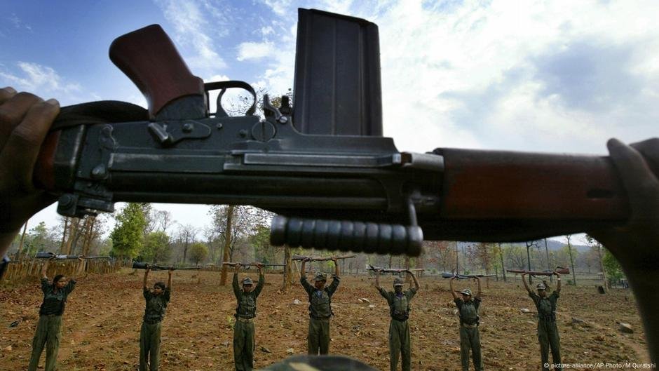 16 rebeldes maoístas mortos em Chhattisgarh - DW - 29/03/2025
