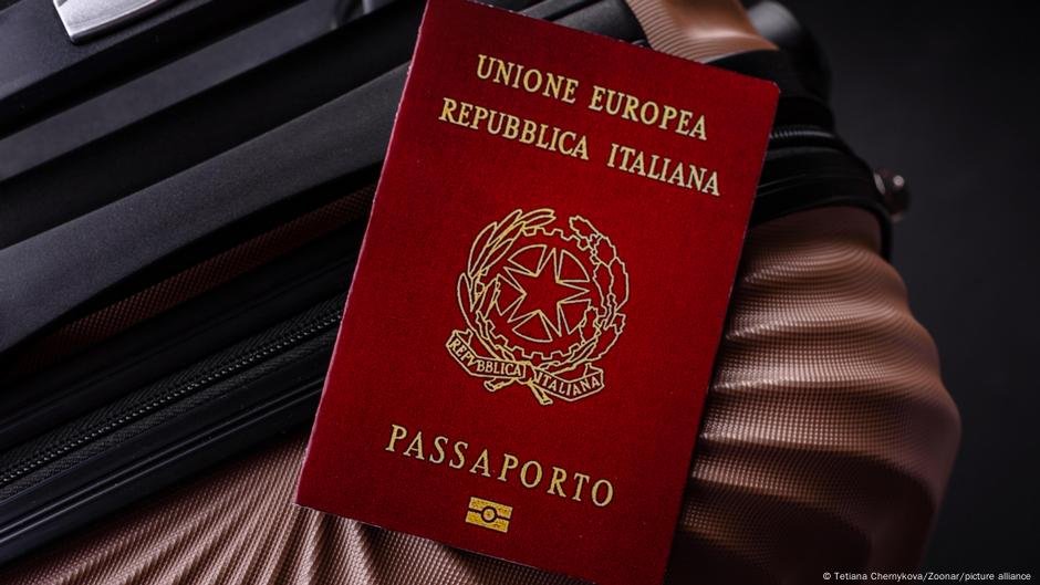 A Itália se move para conter as reivindicações de cidadania 'Direito de Sangue' - DW - 29/03/2025