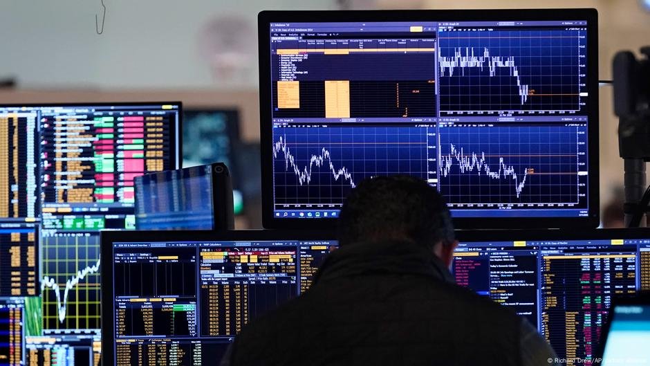 A OCDE alerta sobre o crescimento global em meio a tensões comerciais - DW - 17/03/2025