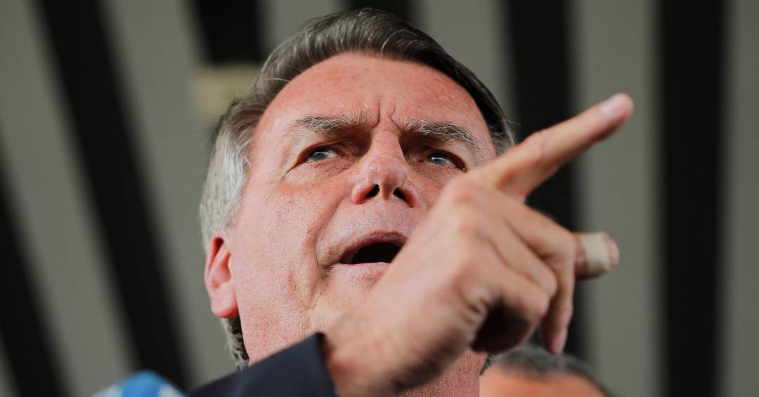 A reação de Bolsonaro ao relaxamento da prisão da...