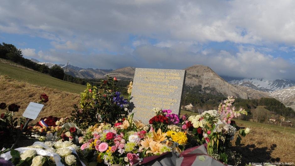 Alemanha, França Mark 10º aniversário - DW - 24/03/2025