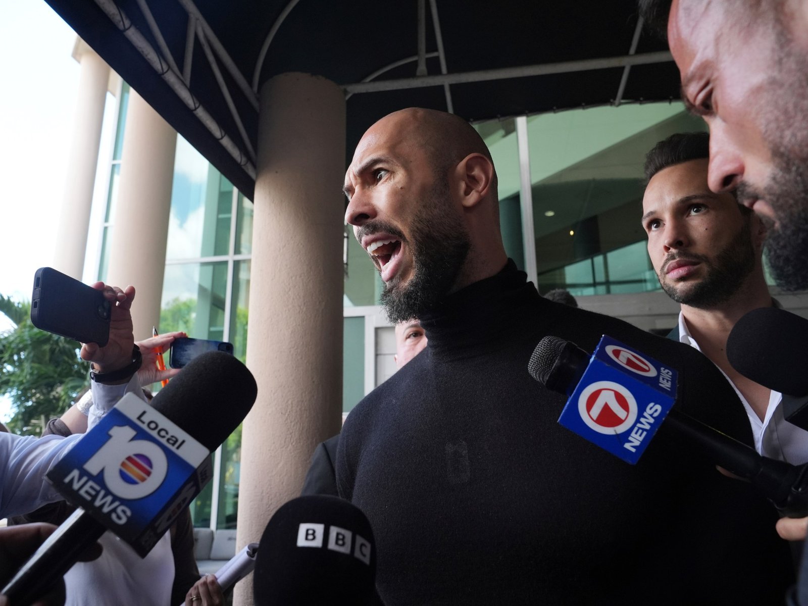 Andrew, Tristan Tate sob investigação criminal no estado dos EUA da Flórida | Notícias de agressão sexual