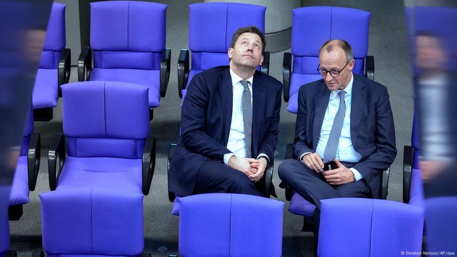 As negociações do governo atingem os sedimentos - DW - 25/03/2025