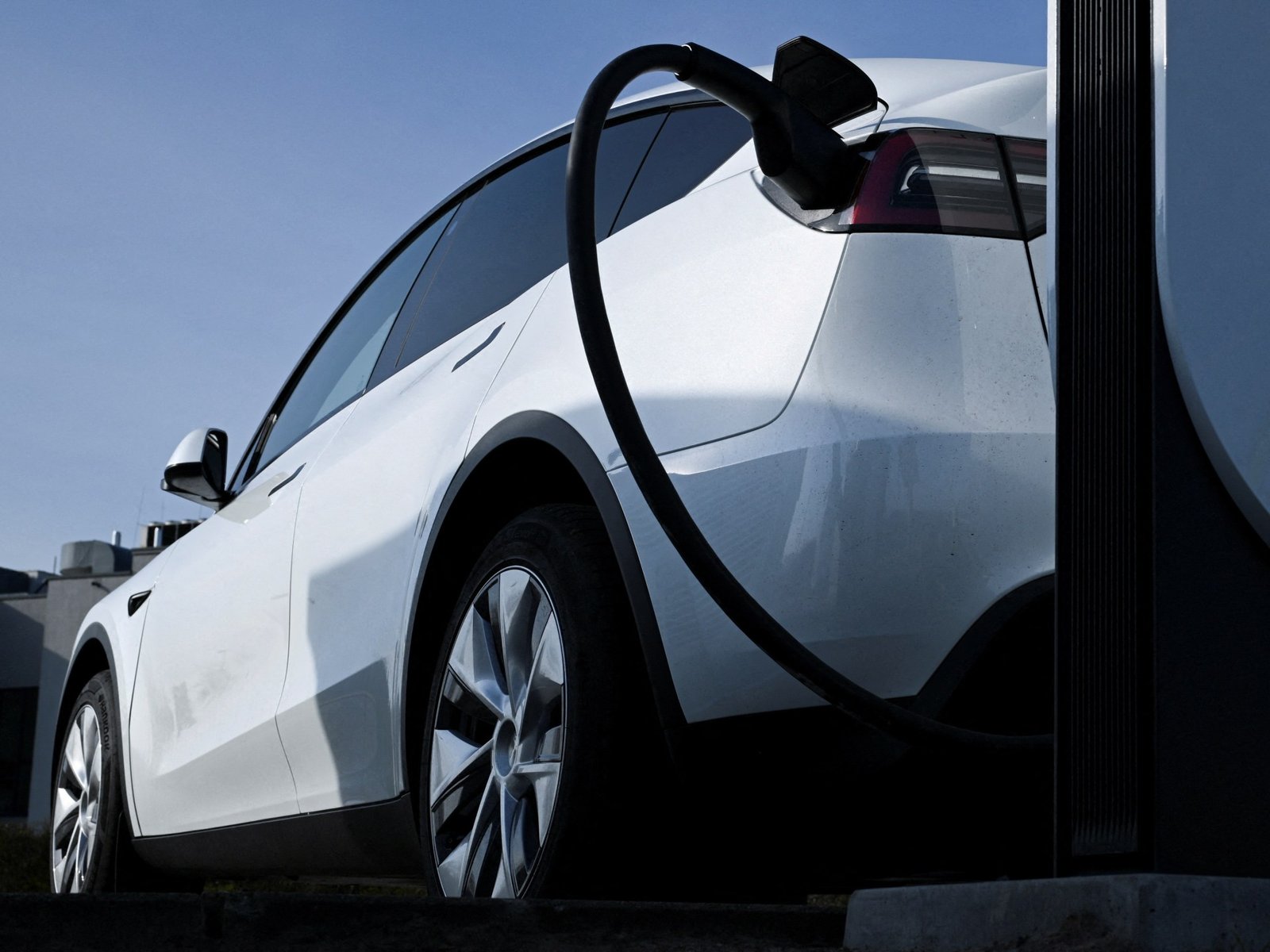 As vendas da Tesla despencam na Europa, apesar do crescimento de EV | Notícias da indústria automotiva