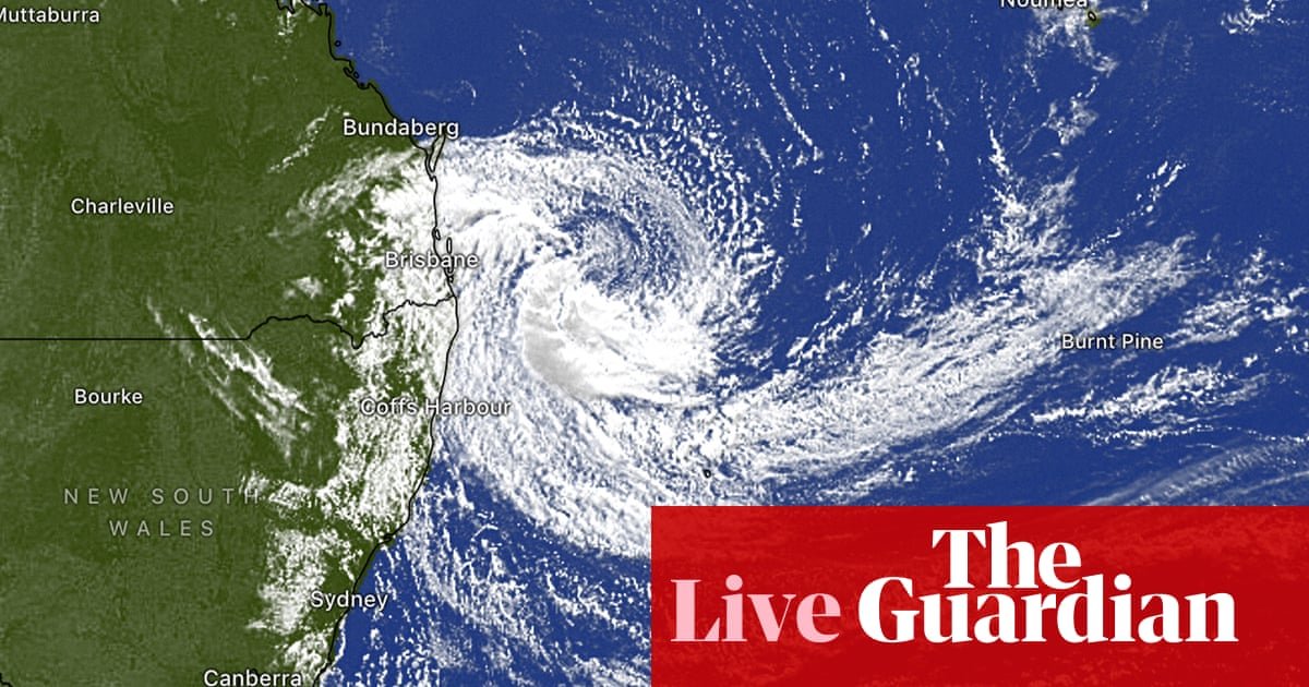 Australia News Live: Atualizações do ciclone tropical Alfred-cortes de energia em NSW e Queensland, enquanto os ventos da força de Gale e as ondas de 10 metros atingem a costa | Austrália News
