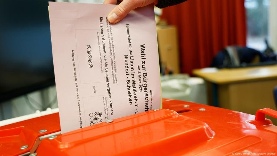 CDU, SPD Procure um terreno comum - DW - 03/03/2025