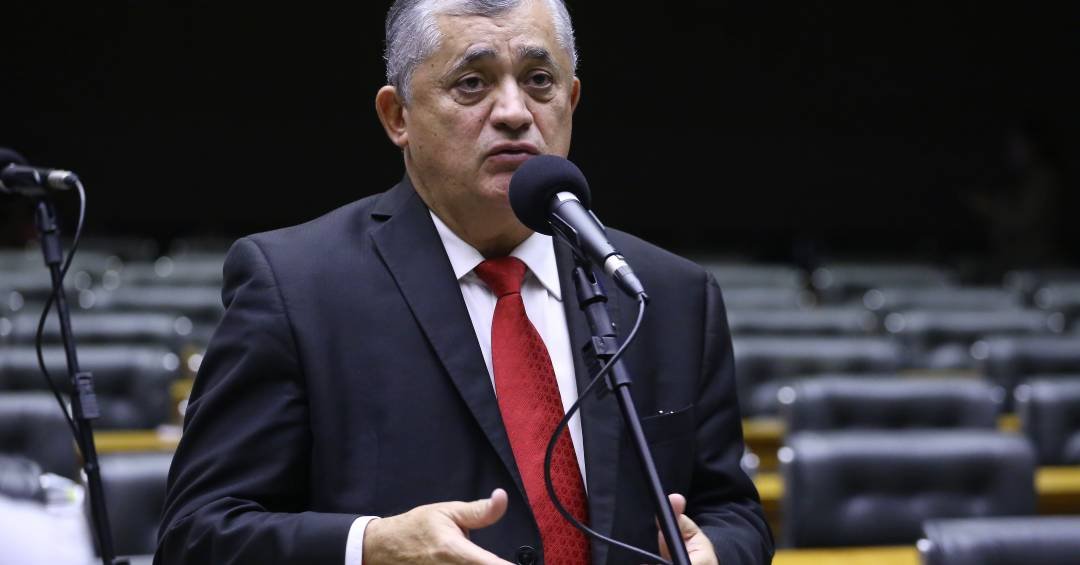 Câmara analisa projeto que usa dinheiro de multas...