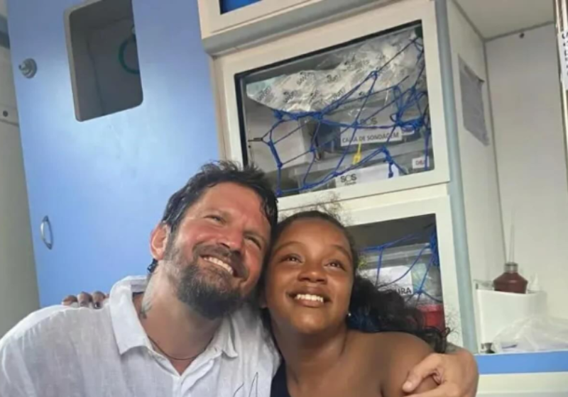 Deize, mãe do Jessé, de 9 anos, se emocionou ao ouvir o coração filho falecido no peito do Davi, de 2, que recebeu o órgão do garoto.– Foto: @fabianodeize