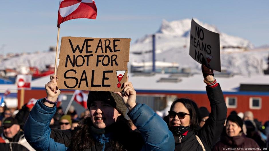 Centenas de protestos contra os planos de aquisição de Trump - DW - 15/03/2025