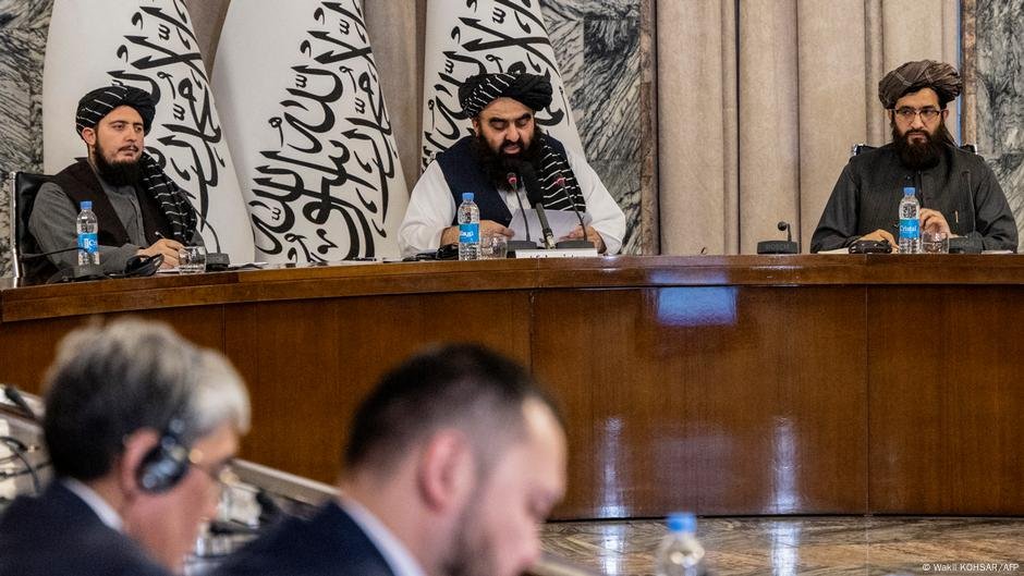 Cidadão dos EUA liberado por Taliban - DW - 20/03/2025