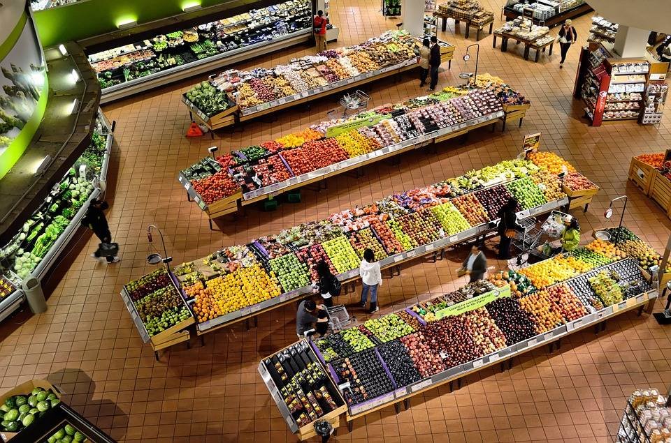 Como brasileiros driblam a alta dos preços dos alimentos