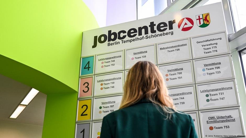 Como conter a burocracia do estado de bem -estar - DW - 18/03/2025