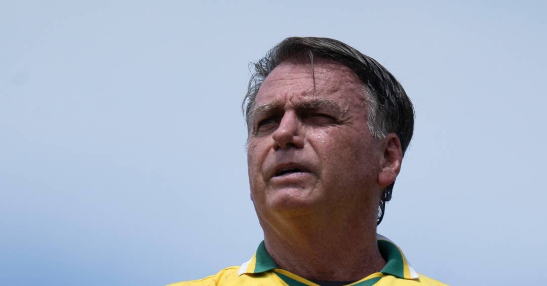 Deputados do PT pedem ao STF que Bolsonaro seja pr...