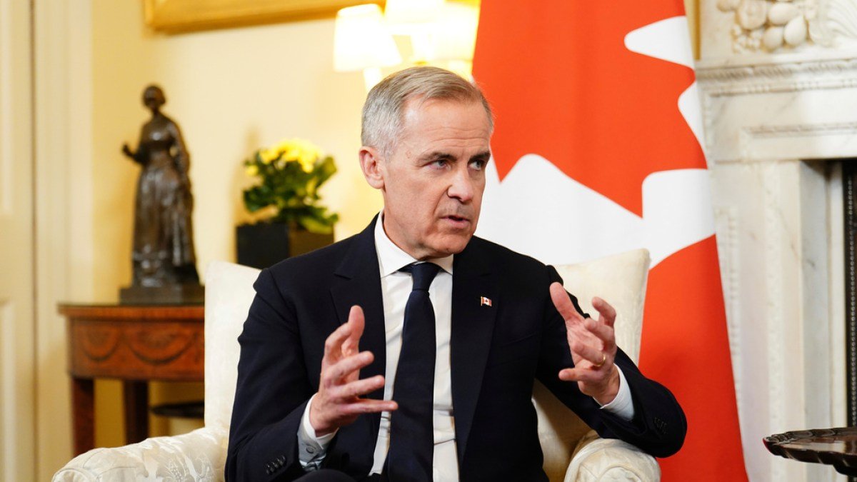 Donald Trump fala com Mark Carney, do Canadá, em meio a tensões comerciais | Donald Trump News