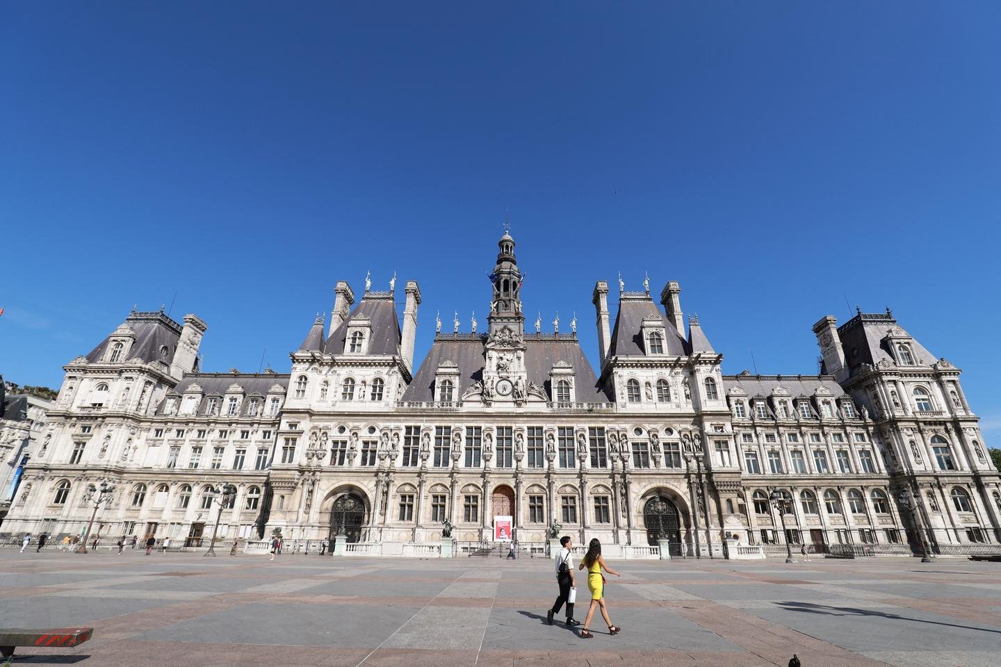 Em Paris, Marion Waller, diretor do Arsenal Pavilion, lança para a Primária Socialista para os municípios