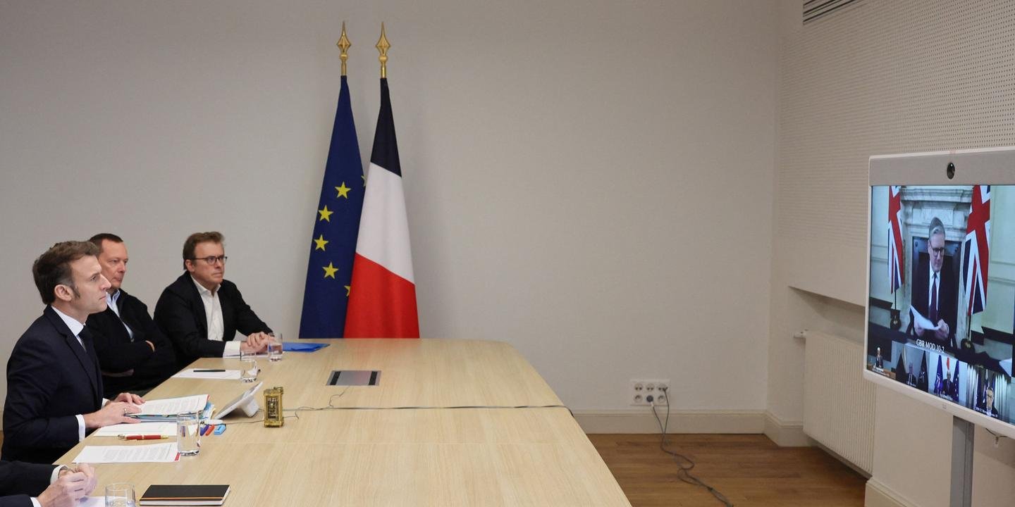 Emmanuel Macron quer que "a pressão seja clara" em Moscou "para obter esse cessar-fogo", depois de uma reunião de videoconferência dos aliados de Kiev