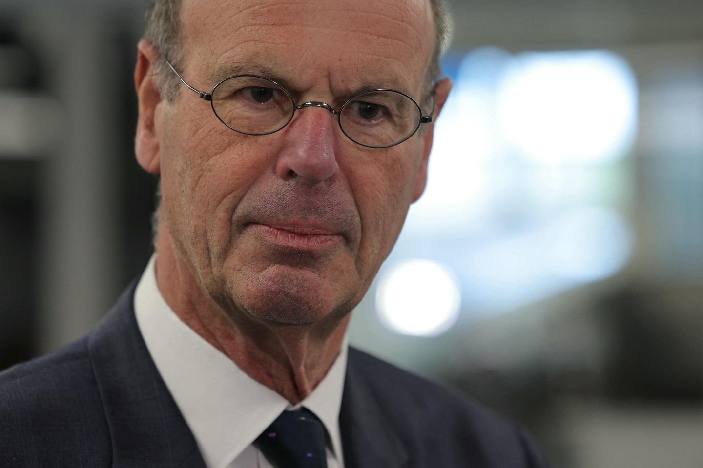 Eric Lombard deplora uma "guerra boba" com os Estados Unidos sobre direitos aduaneiros