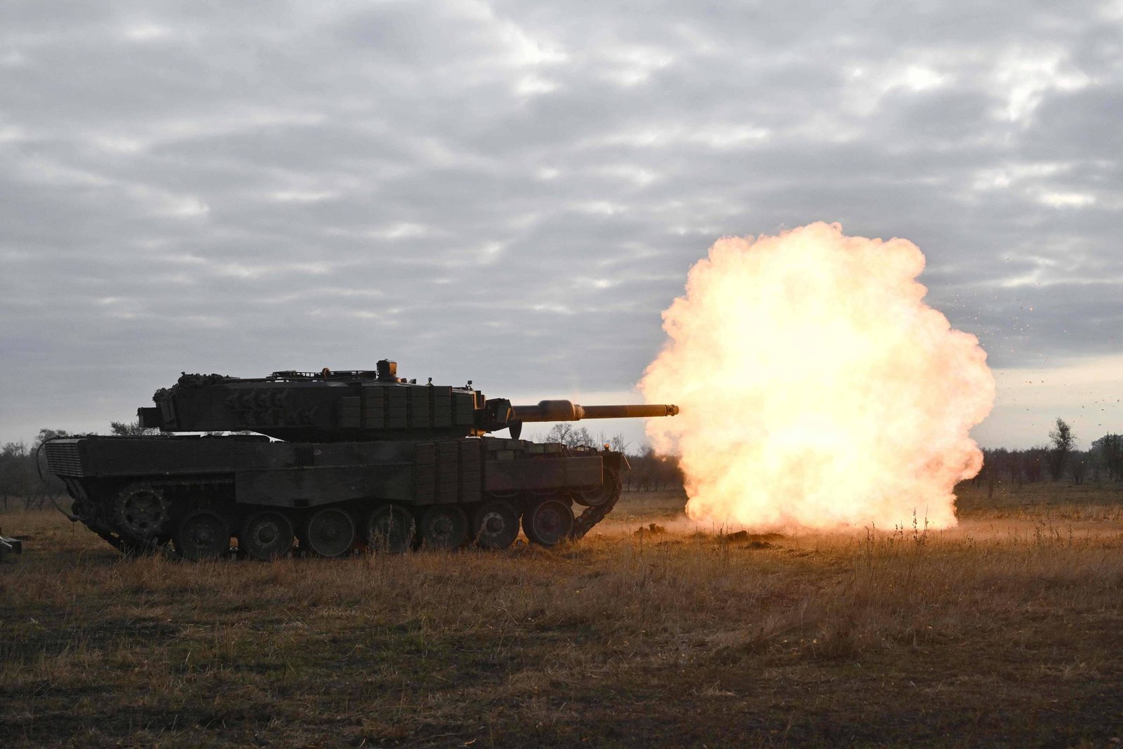Fabricantes de armas da Europa lucram na crise com Trump - 03/03/2025 - Mercado