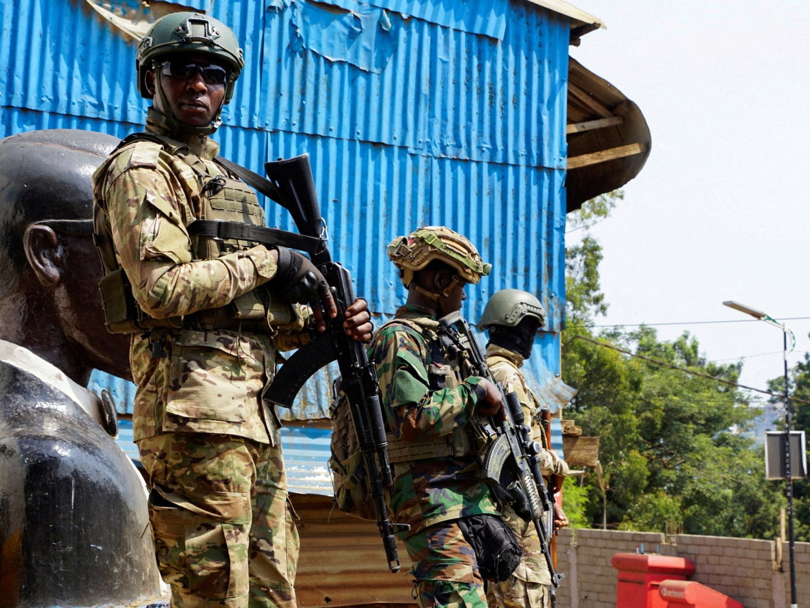 Fighting renovado no Dr. Congo como poderes regionais intensificar os esforços de cessar -fogo | Notícias de conflito