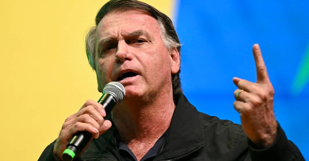 Jair Bolsonaro se manifesta sobre possível apreens...