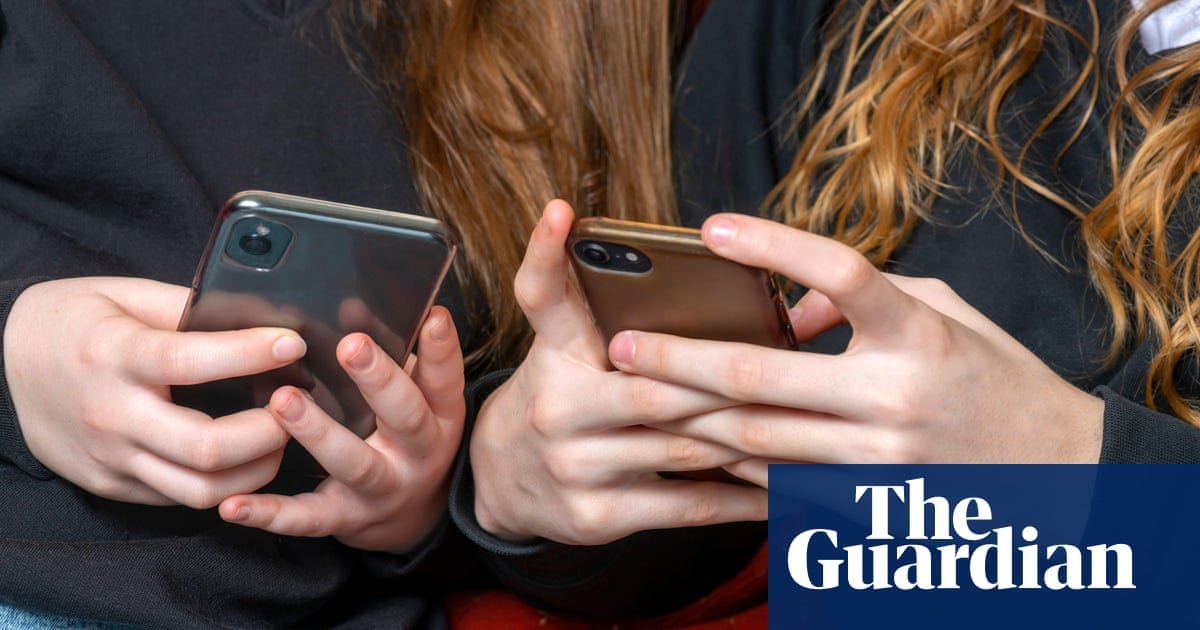 Jovens: Quais regras em torno do uso de smartphones devem ser implementadas para crianças? | Smartphones