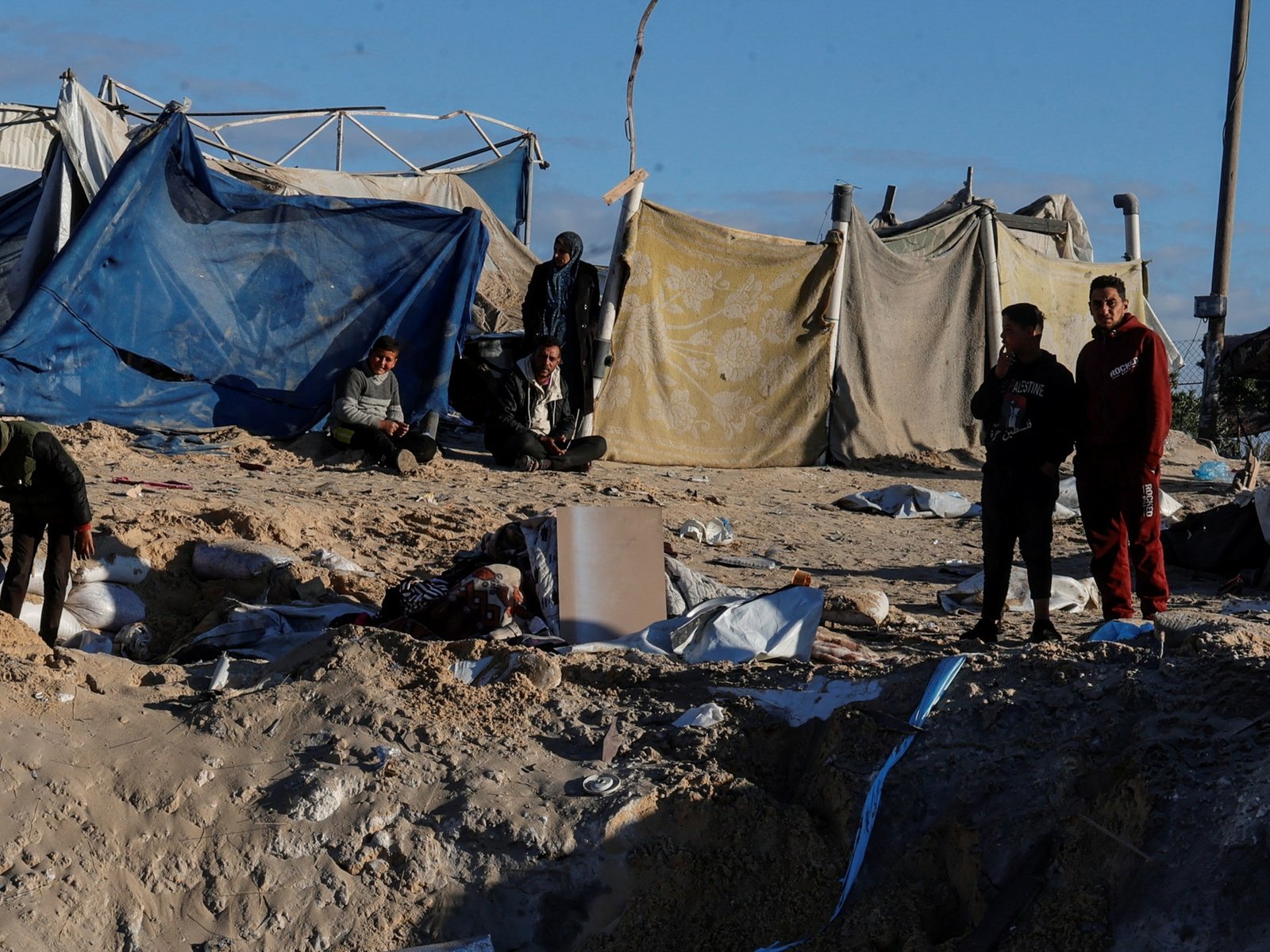 Líder sênior do Hamas entre 23 mortos em greves israelenses no sul de Gaza | Notícias de conflito de Israel-Palestina