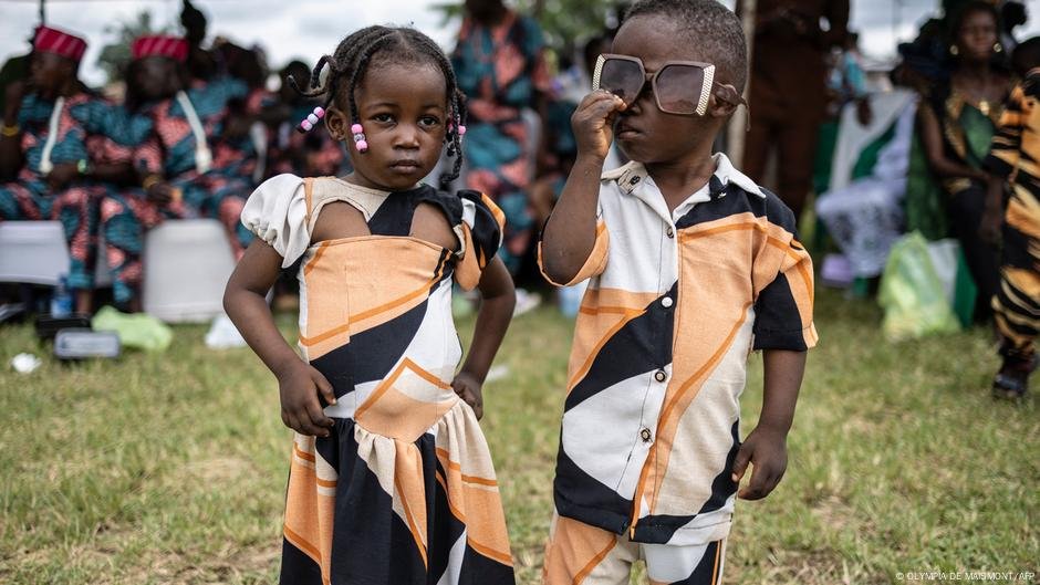 Mais pessoas estão tendo gêmeos. Como podemos tornar os nascimentos mais seguros? - DW - 24/03/2025
