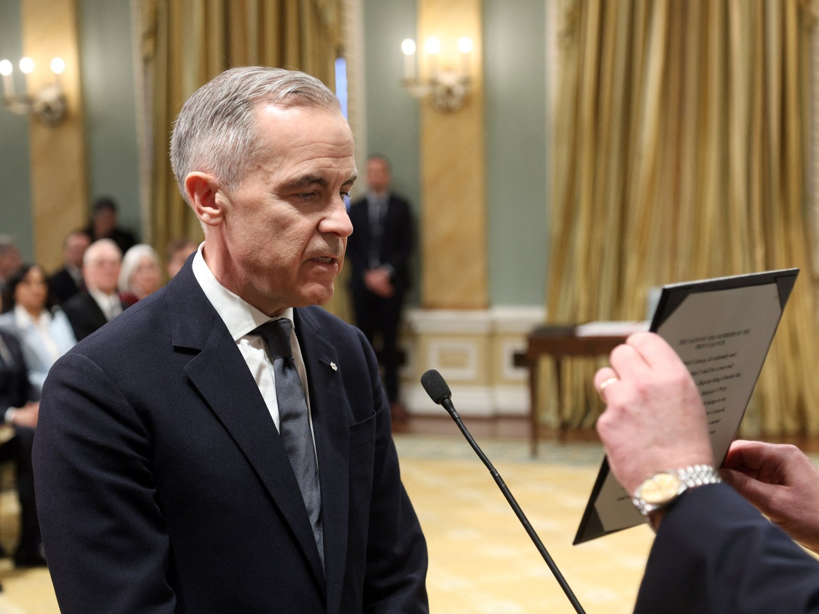Mark Carney jurou como o novo primeiro -ministro do Canadá, substituindo Trudeau | Notícias da política
