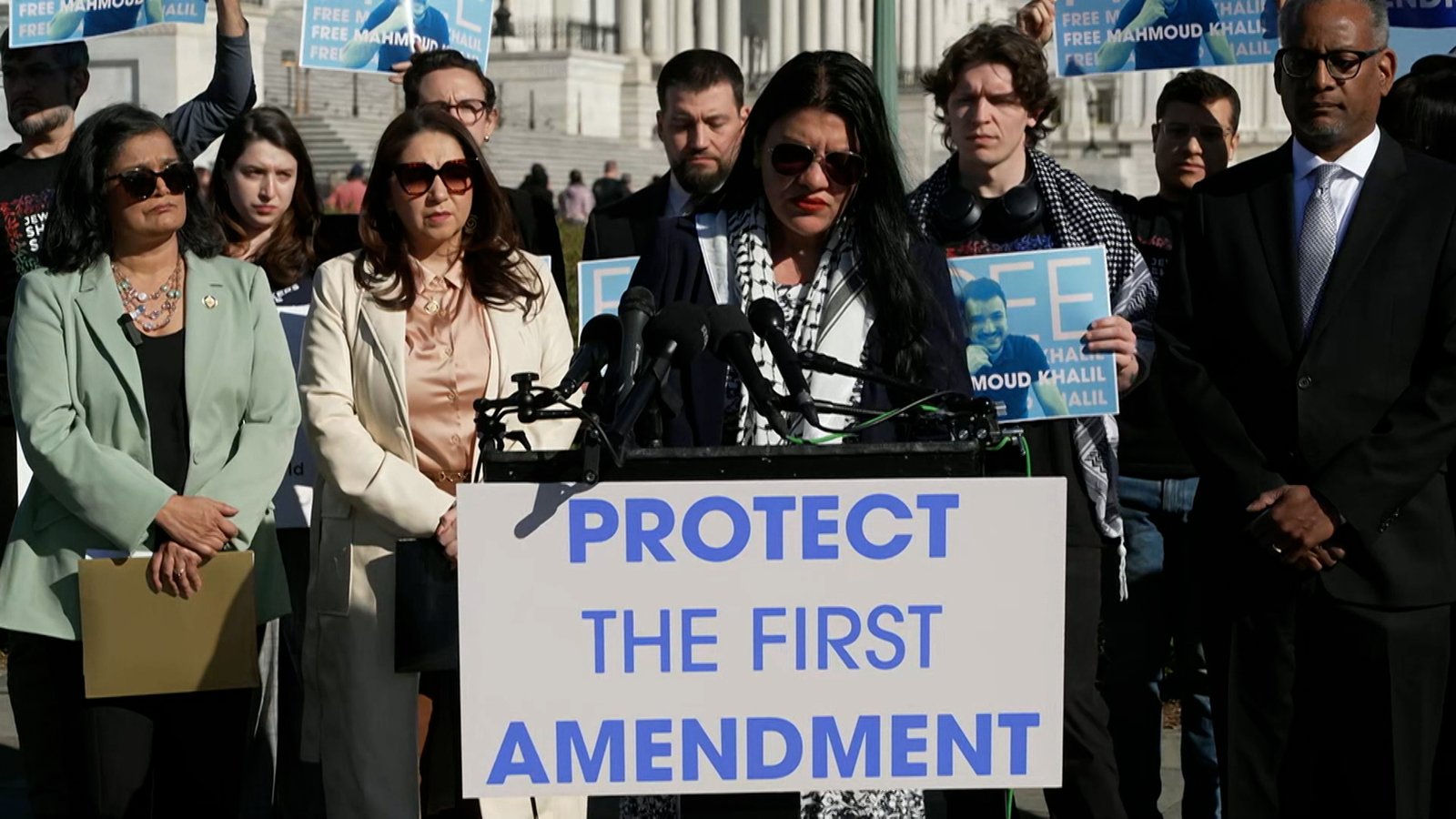 Membros do Congresso dos EUA exigem a libertação do ativista Mahmoud Khalil