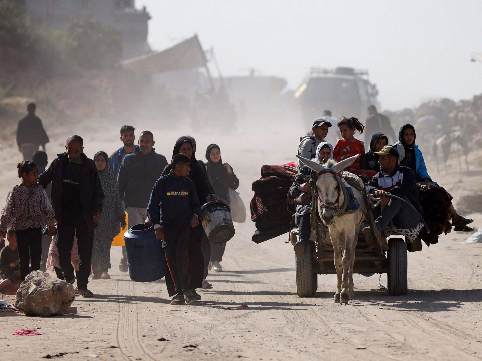 Milhares fogem de Gaza do norte depois de Israel Questões de evacuação Ordens | Notícias de conflito de Israel-Palestina