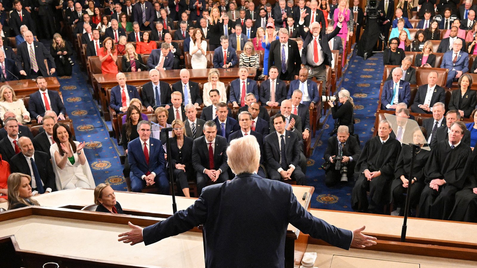 Momentos -chave do discurso de Donald Trump para o Congresso dos EUA