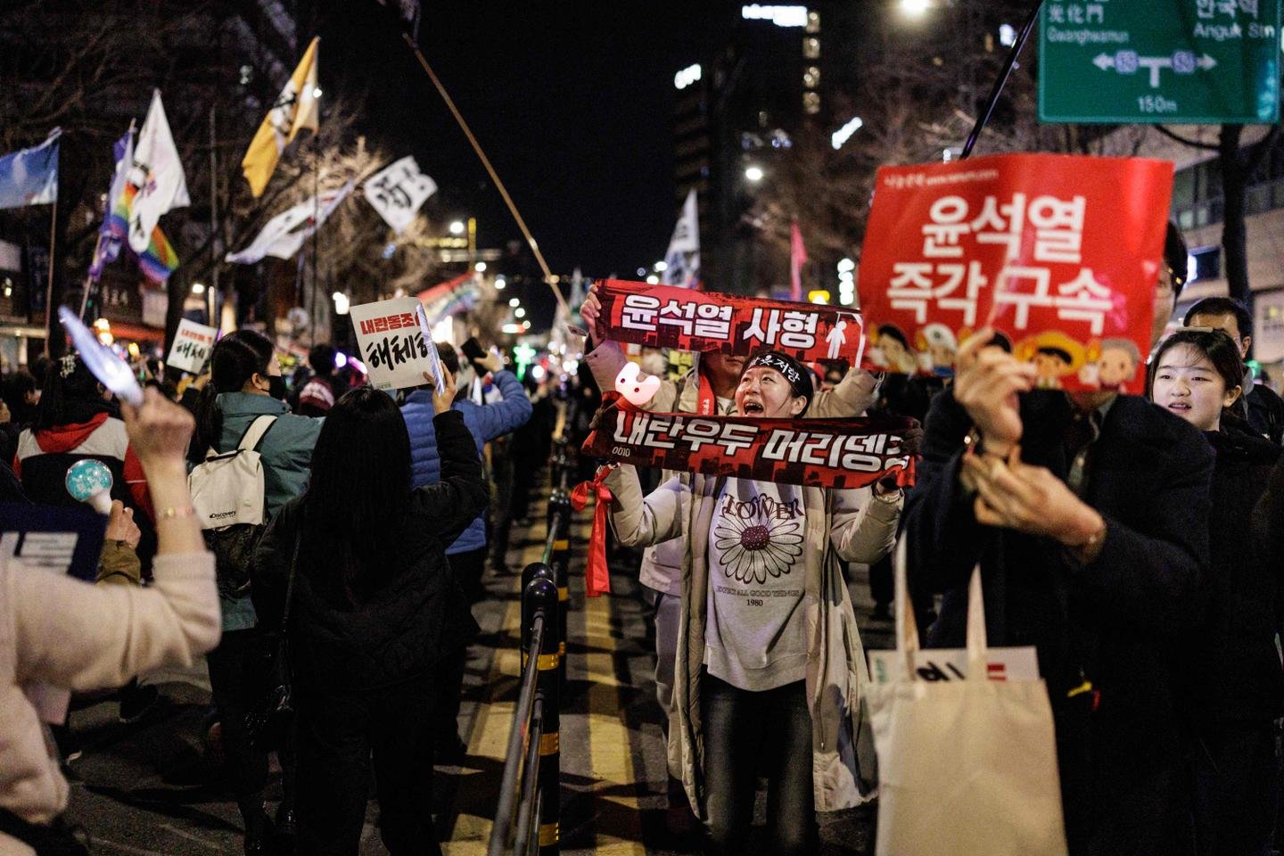 Na Coréia do Sul, a tensão em seu clímax pendente o veredicto sobre a demissão do Presidente Yoon