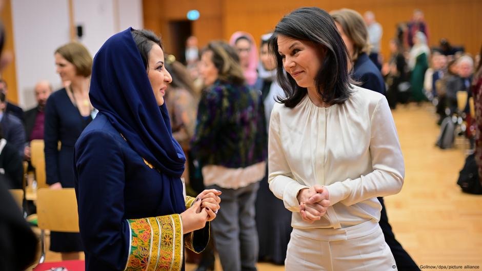 O Baerbock de Green quer sentar -se - DW - 05/03/2025