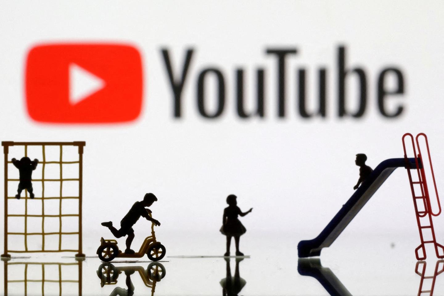 O YouTube limita a exposição de adolescentes na França e na Europa a vídeos dando "aconselhamento financeiro irrealista" e mostrando "comportamentos negativos"