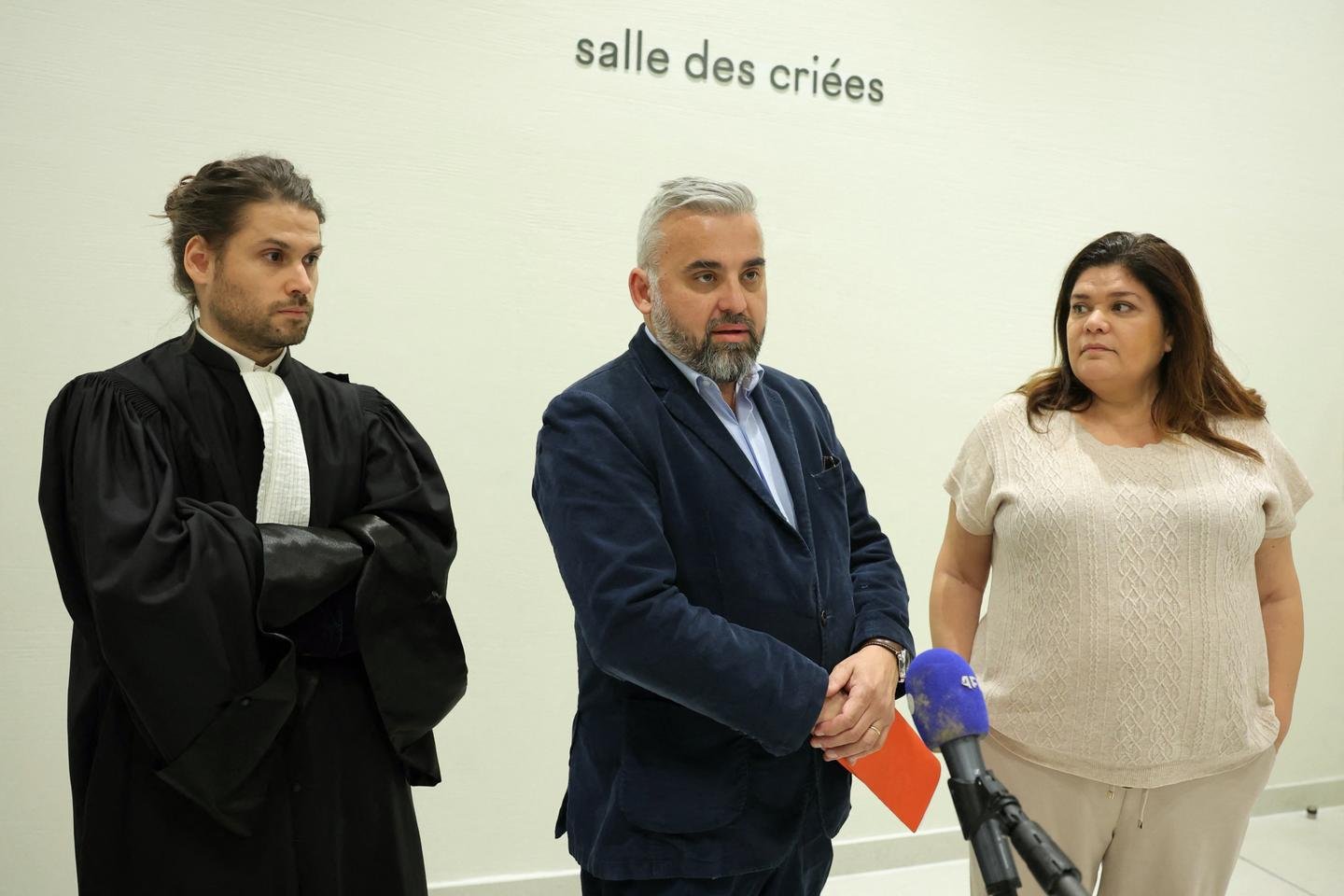 O ataque "terrivelmente falso" contra Raquel Garrido e Alexis Corbière