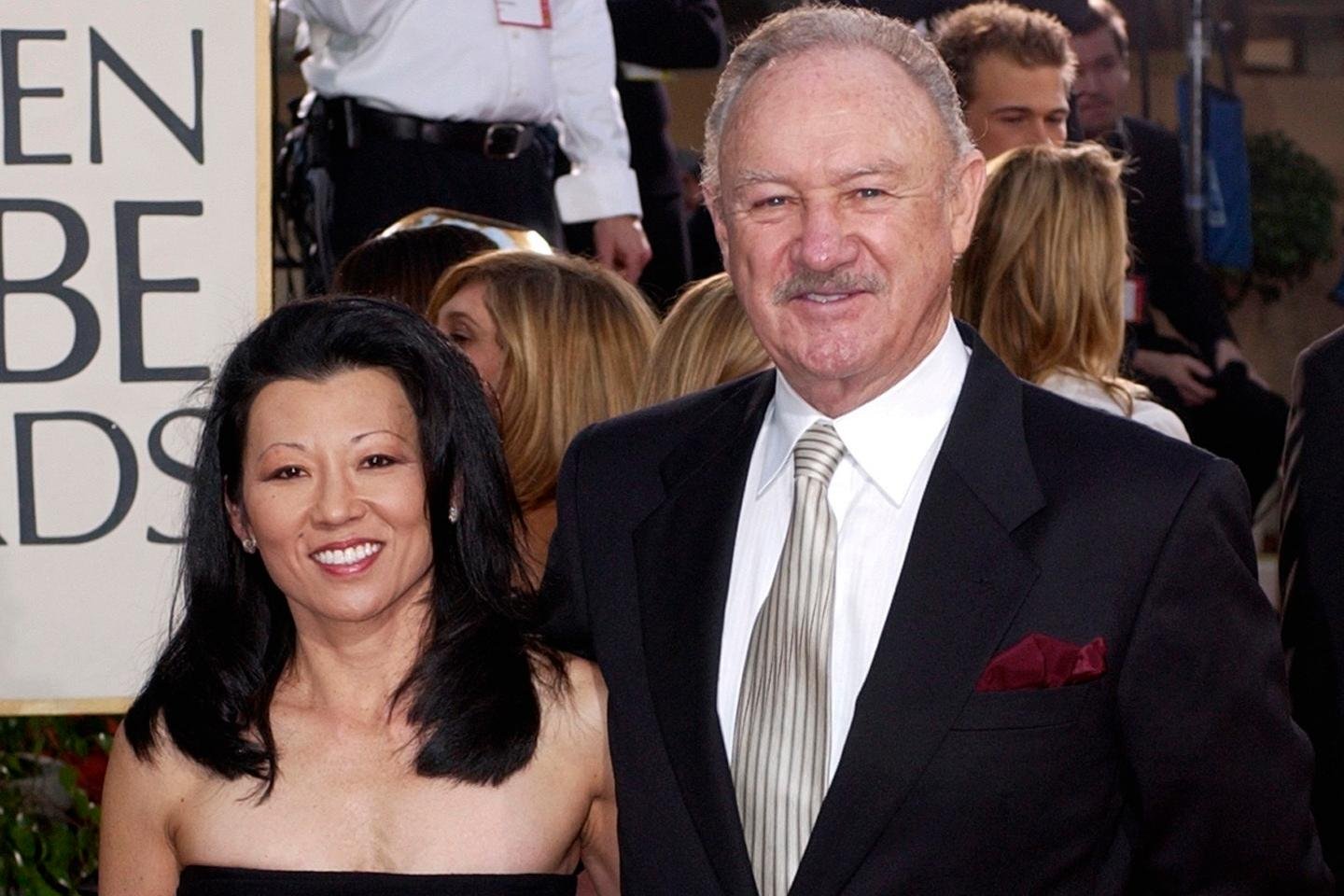 O ator americano Gene Hackman morreu de causas naturais, provavelmente uma semana depois de sua esposa, de acordo com o médico legista

