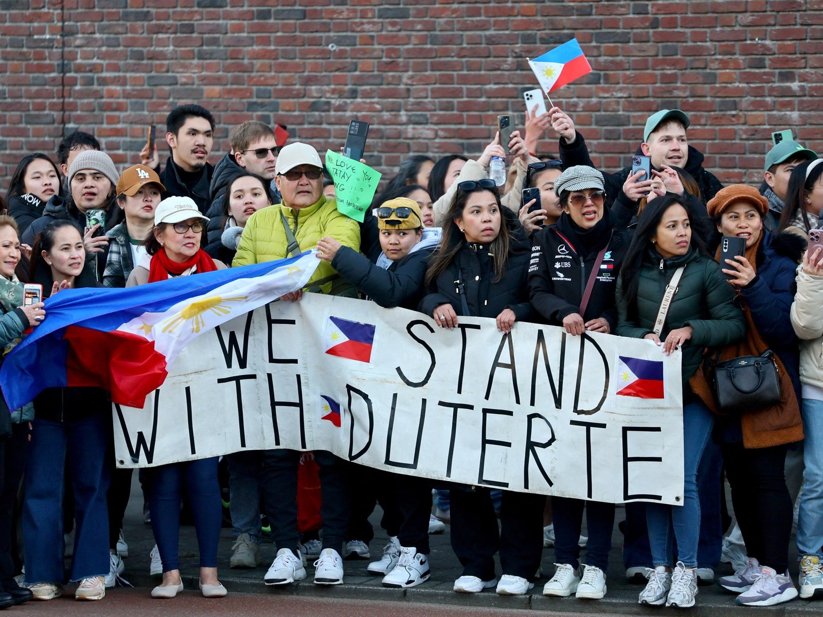 O ex -líder das Filipinas Duterte, explicou o caso da ICC