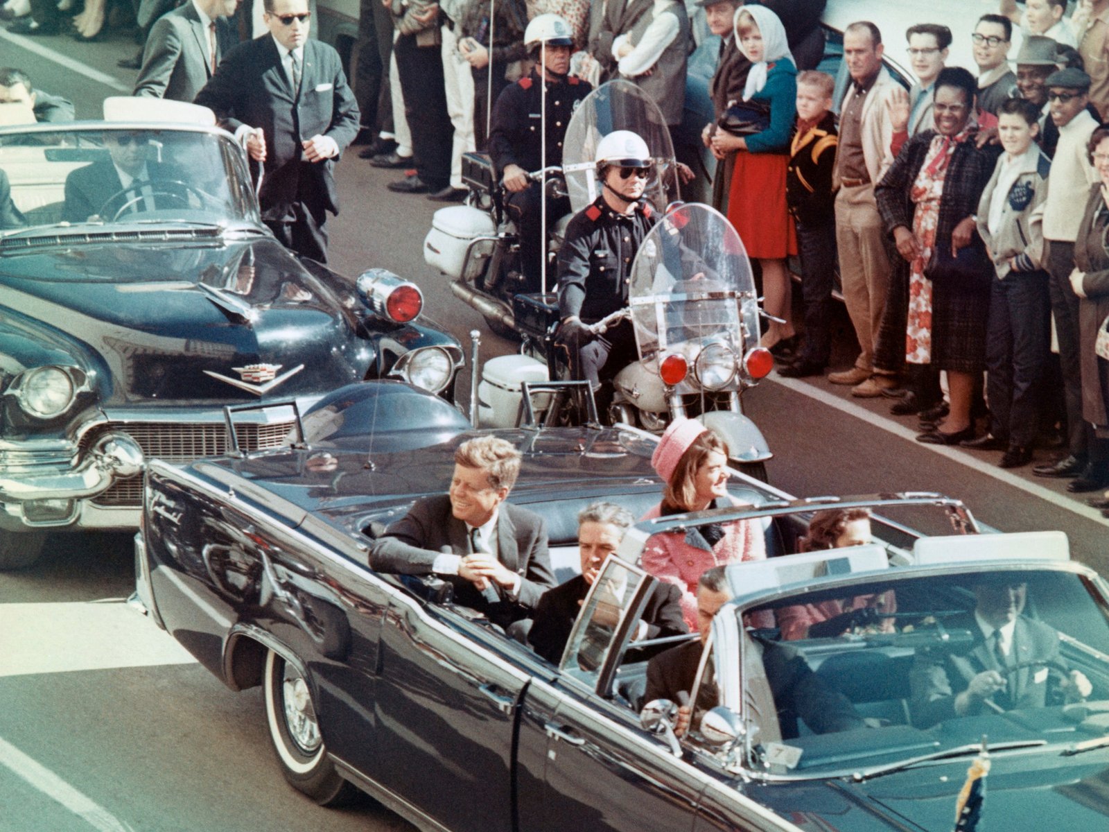 O governo Trump libera milhares de arquivos no JFK Assassination | Donald Trump News