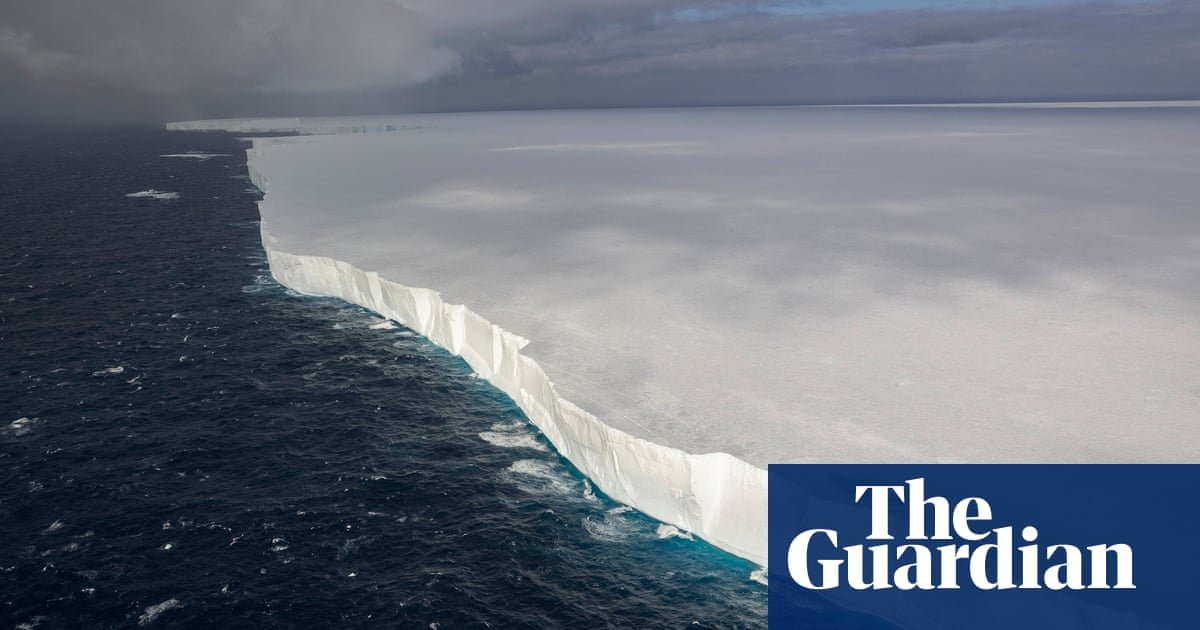 O maior iceberg do mundo fica encalhado após uma viagem de quase 40 anos da Antártica | Ambiente