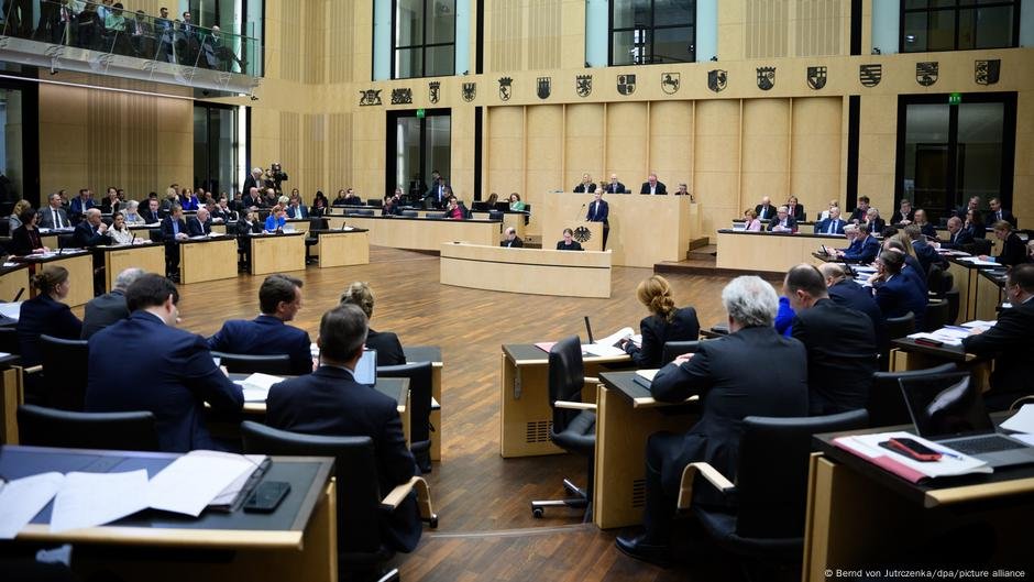 O papel central do Bundesrat - DW - 18/03/2025