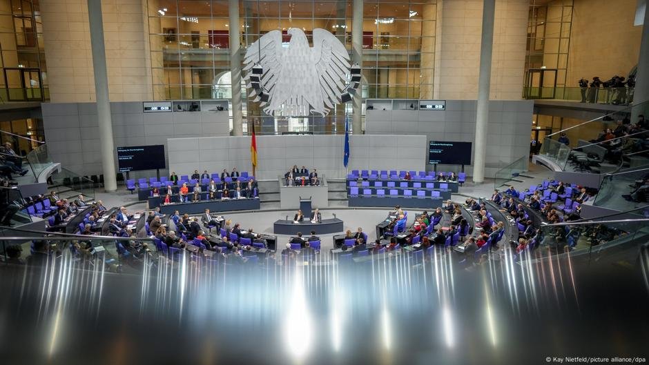 O provável que o novo governo da Alemanha faz uma aposta arriscada - DW - 12/03/2025