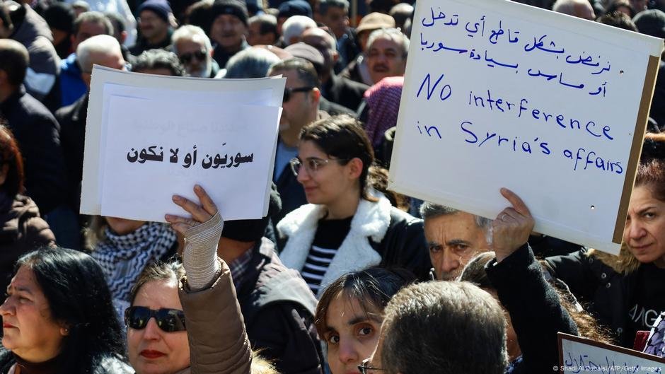 O que Israel está fazendo na Síria e por quê? - DW - 04/03/2025