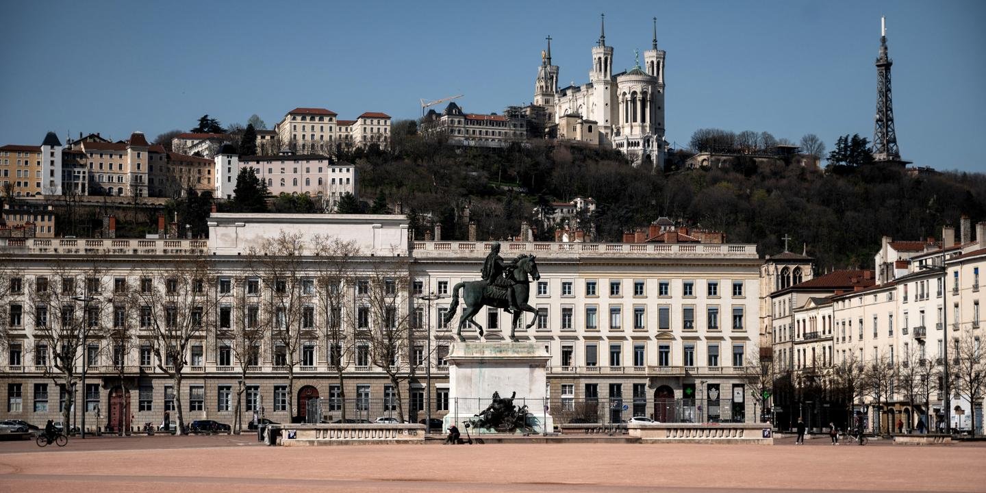 “O vírus ainda está circulando. Entre duas ondas, ele fica tapi em algumas pessoas ”, lembra Karine Lacombe, infectiologista