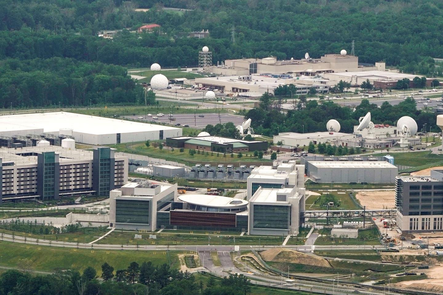 Os Estados Unidos ordenaram uma pausa das operações cibernéticas contra a Rússia