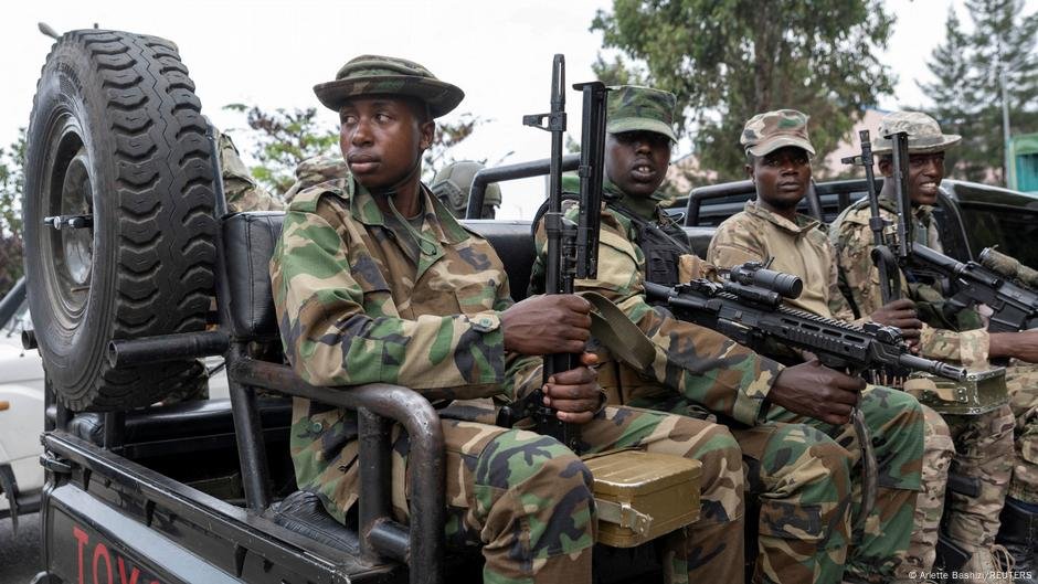 Os rebeldes M23 se retiram das negociações de paz do Congo - DW - 17/03/2025