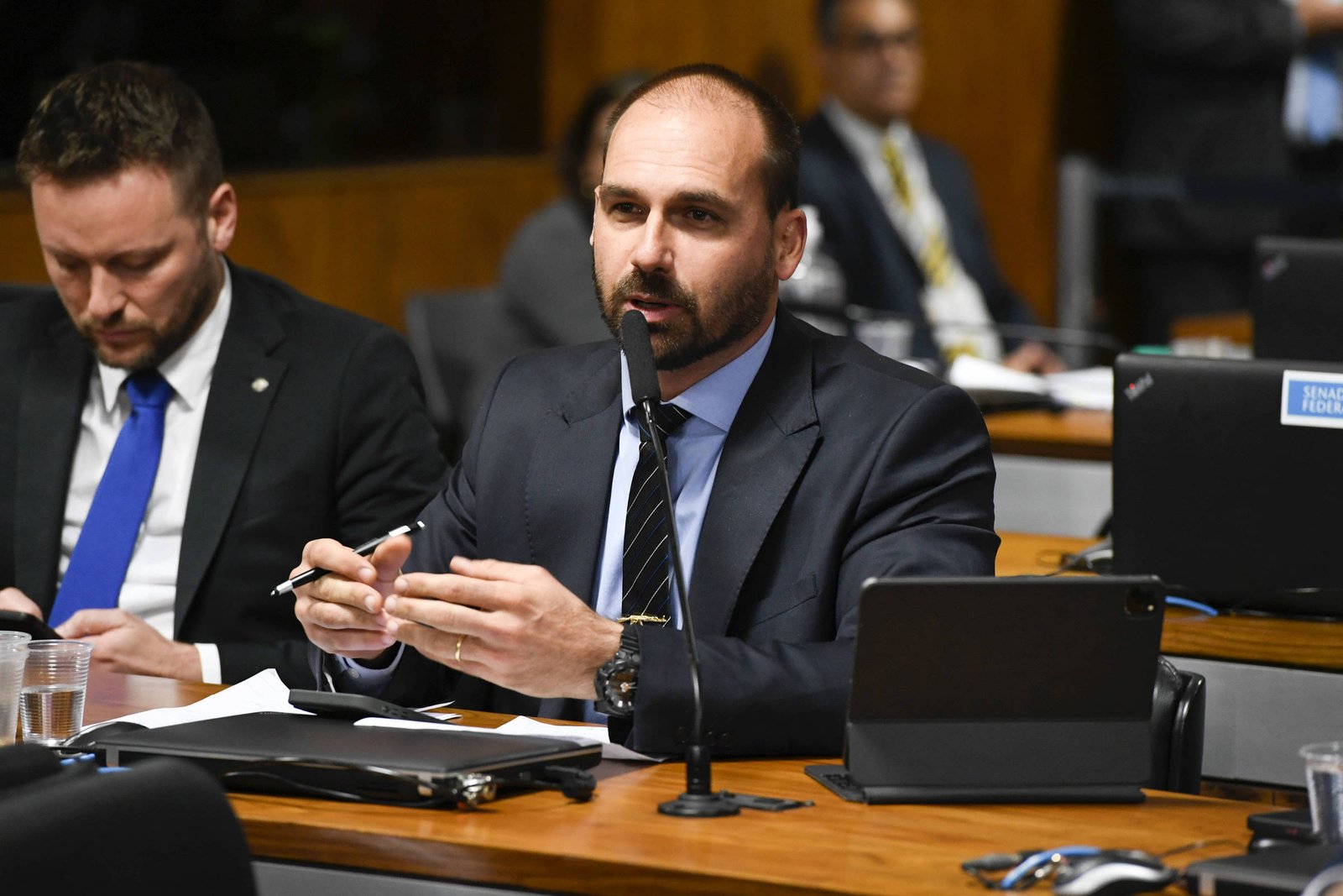 PT fala em crise com STF para evitar Eduardo em comissão - 12/03/2025 - Poder