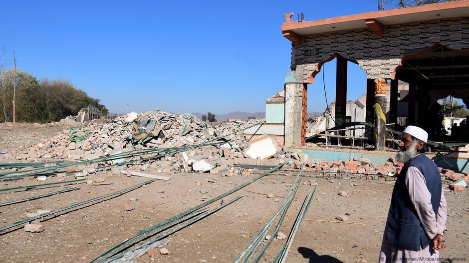 Paquistão lamenta civis, soldados mortos em ataque de Bannu - DW - 05/03/2025